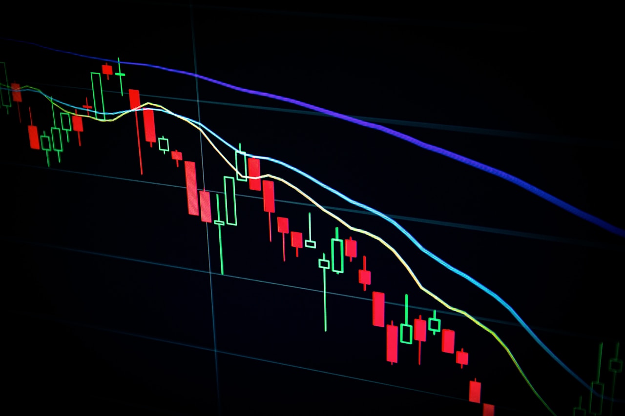 How Does the Stock Market Work? The Invisible Auction Explained